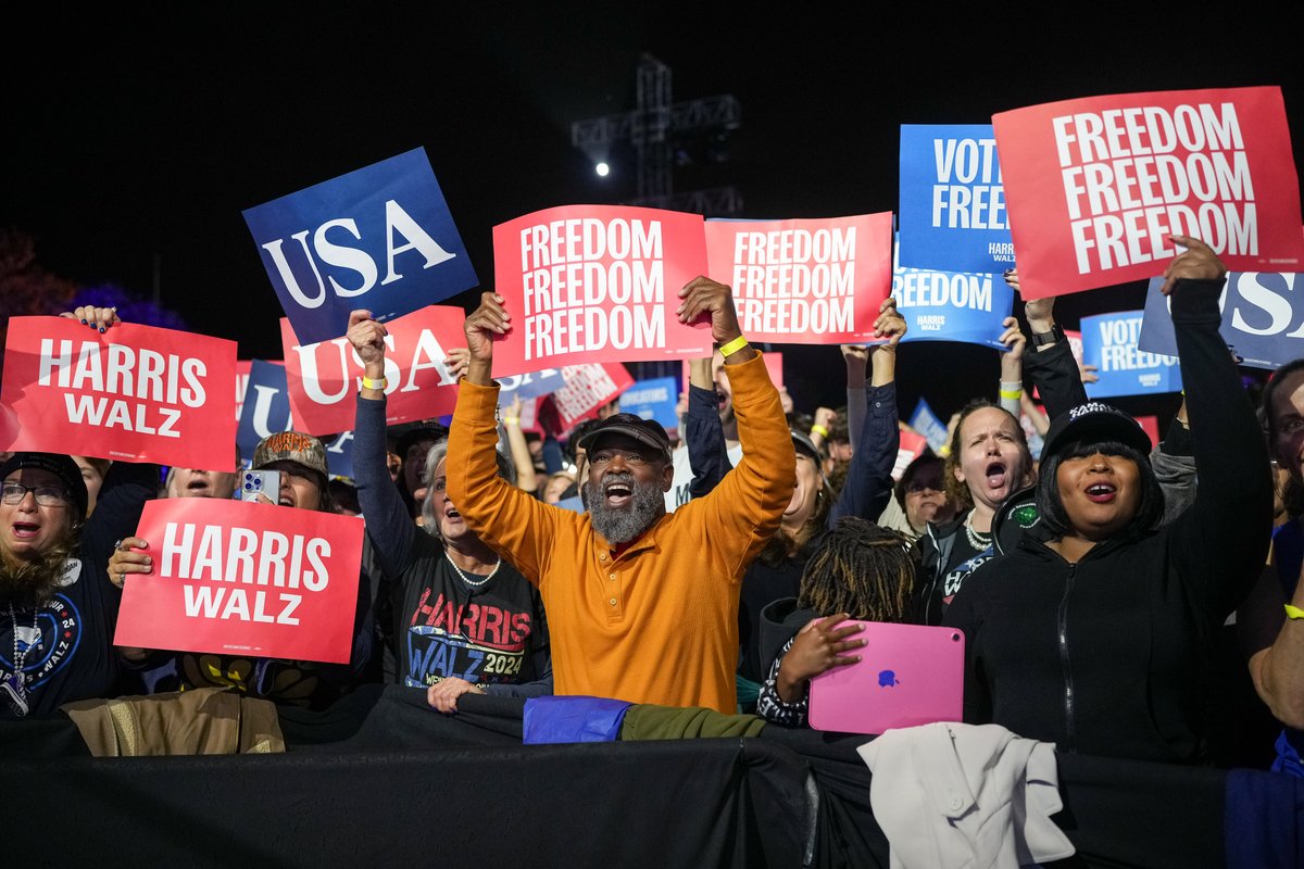 Tim_Walz's tweet photo. I’ve said throughout this campaign: “hope” is the most powerful word in the English language.

But hope is not a plan.

Detroit, it’s time to make a plan to vote like everything is on the line – because it is. https://t.co/cH6I2d2vbZ