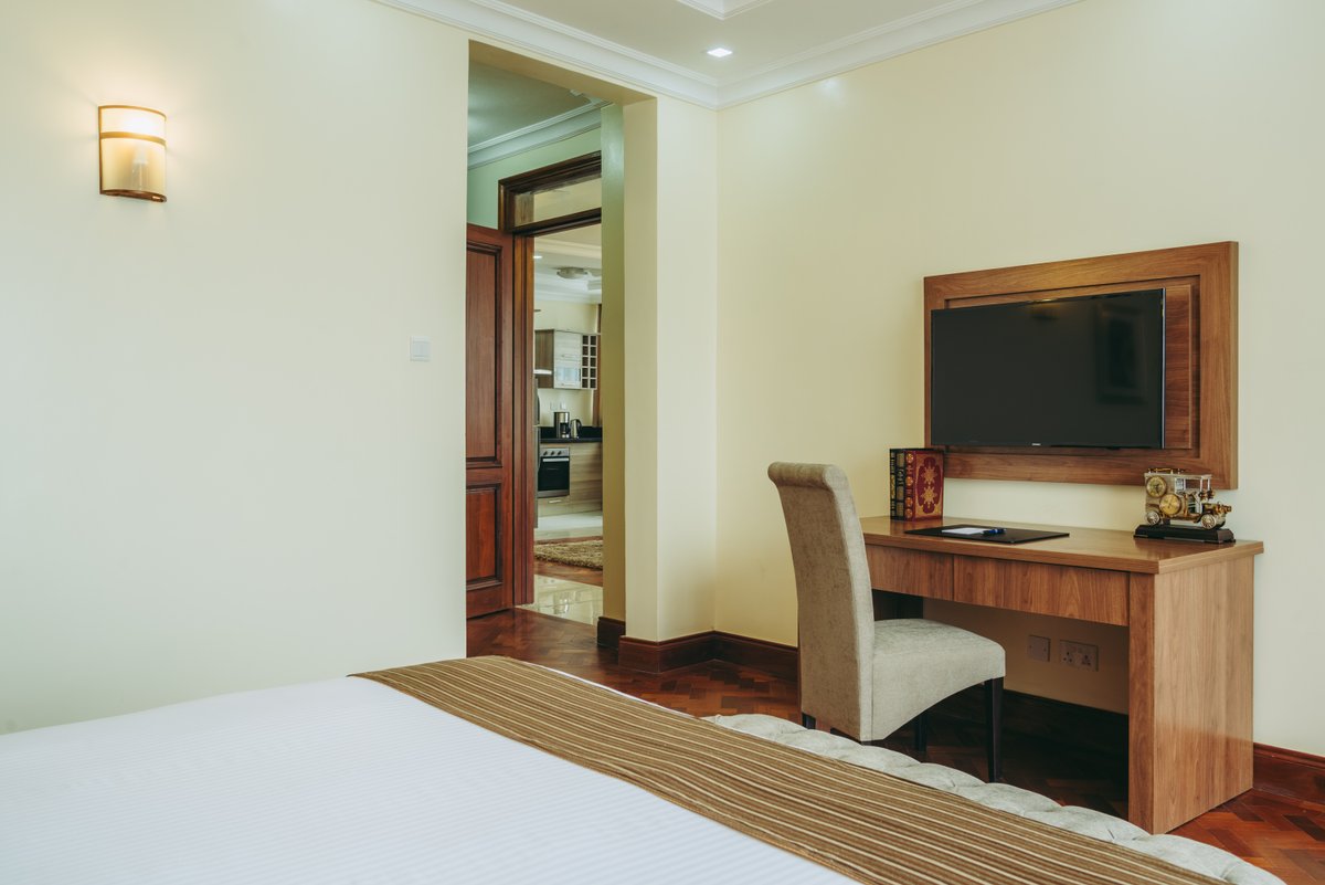 GemSuites's tweet image. Our luxury serviced apartments offer the perfect blend of comfort and style for your family or solo holiday retreat. Treat yourself to a wellness session at Infinity Spa or enjoy holiday flavors at Argenti Restaurant. For bookings: 0715 162 432 or reservations@gemsuites.com