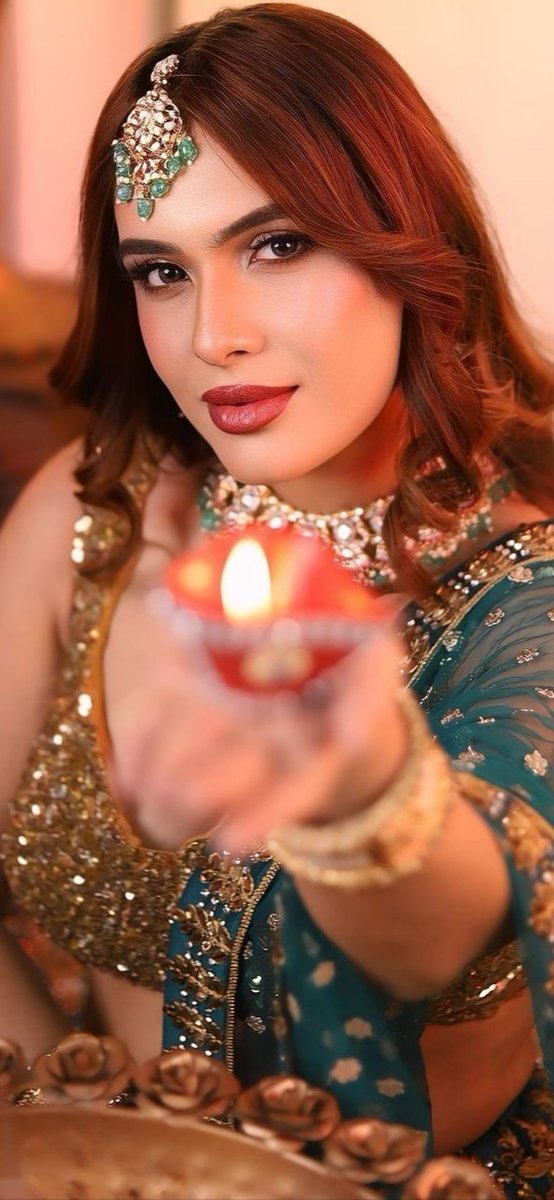 Actress_Club's tweet photo. 🎯 #NehaMalikThread  

#Bollywood #Actress #NehaMalik
 New Look @NehaMalik24 https://t.co/BhyGi6P37y