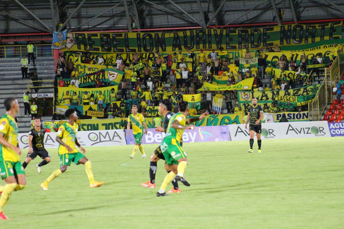 La hinchada de Real Cartagena es sin duda UNA HINCHADA DE PRIMERA

<a href="/rebelionravn/">Rebelión Auriverde Norte Oficial</a>