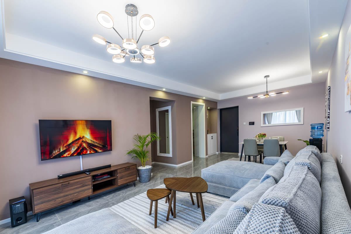 waweruglen's tweet photo. 📍Kilimani,Nairobi🇰🇪
This is one of the most prestigious fully furnished 1 bedrooms we have in Kilimani. It is very spacious, Well Curated and Elegantly Furnished. This apartment is perfect for Longterm stays but we also accept shortterm stays. In Kilimani this is one of the best buildings right now. In a very safe, and quiet road close to all shopping hubs.

To Enquire
Call/Whatsapp Waweru From Walenhomes on 
+254715614640

Amenities:
Swimming Pool
Coffee shop
A mart 
Club House
Kids play area
Fully Equipped gym
Backup Generator
Ample Parking space
Tight security 
Speed WiFi
Smart Tv
Fully Fitted Kitchen
High speed Lifts
Views from the Balcony
#trending #airbnb #furnishedapartment #realestate
