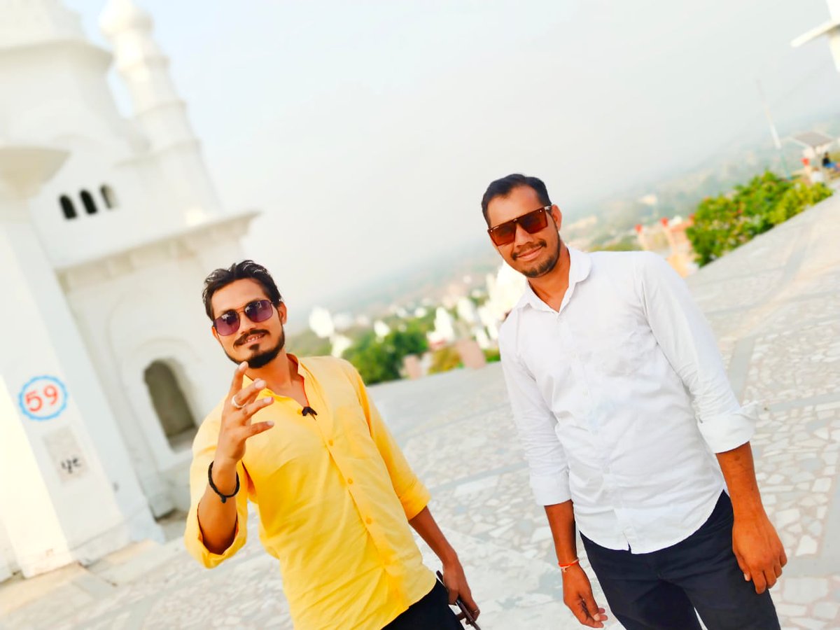 sailendrarajap1's tweet photo. बात उल्टी वो समझते हैं जो कुछ कहता हूँ
अब की पूछा तो ये कह दूँगा कि हाल अच्छा है

~ शैलेन्द्र राजपूत( नेताजी ) https://t.co/eoXqjZd7MB
