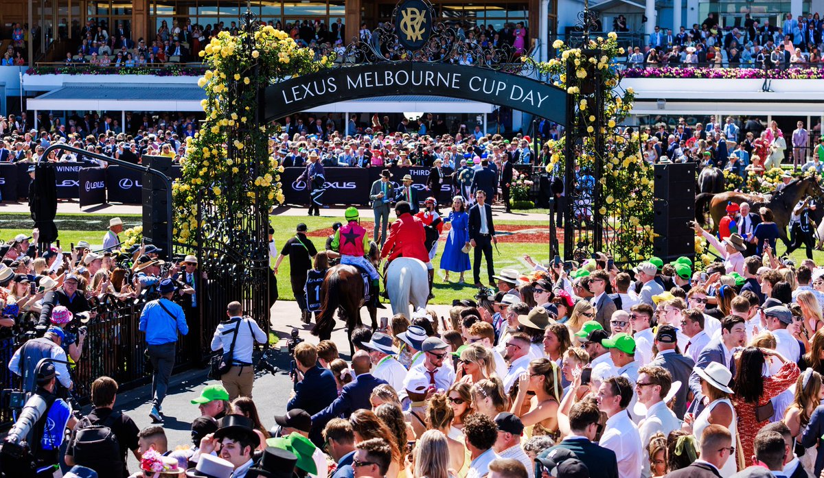 FlemingtonVRC's tweet photo. Scenes 👀

@Lexus #melbournecup https://t.co/xcuKY1qoVk