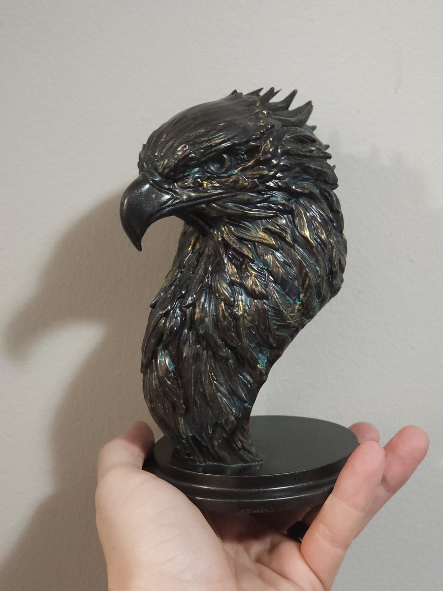 Resin Cast Bald Eagle 

Oil rubbed bronze, with added patina 

DM if interested in getting one 

#elegoosaturn #resinprinting #resinprinter #elegoo #3dprinting #3dprinted #3dprint #elegoosaturn #3dprintshop #chitubox #trump2024 #baldeagle #Americandecor