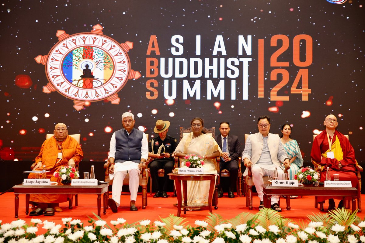RijijuOffice's tweet photo. Hon'ble Union Minister of Parliamentary Affairs & Minority Affairs Shri @KirenRijiju ji graced the First Asian Buddhist Summit 2024 in New Delhi, an event inaugurated by Hon'ble President Smt Droupadi Murmu ji. 
Joined by Hon'ble Union Minister Shri @gssjodhpur ji & revered Sangha leaders from across Asia, the summit brought together voices committed to peace, compassion & mutual understanding. 
Embracing the teachings of Lord Buddha, this gathering reflects India's role in nurturing bonds of harmony that transcend borders.

@rashtrapatibhvn
@MinOfCultureGoI
@IbcWorldOrg

 #FirstAsianBuddhistSummit