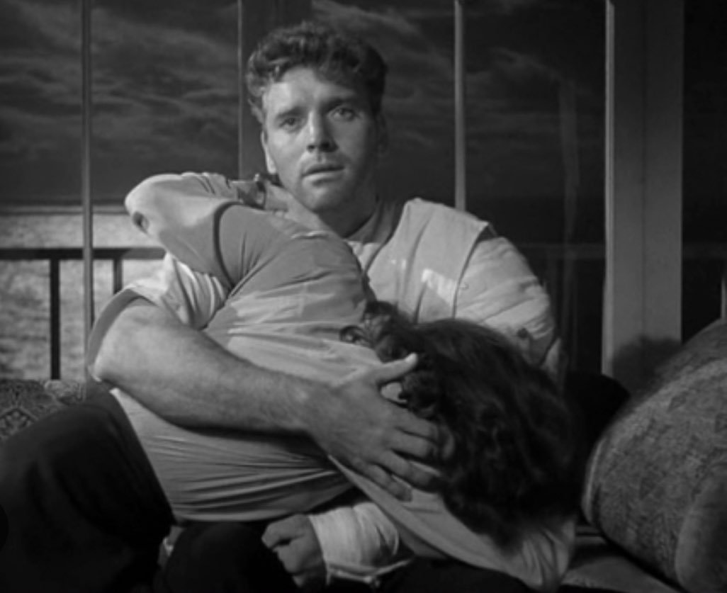 "Lo que se resiste persiste.
Lo que se abraza nos transforma." 🫶🍀🍂 Mario Alonso Puig