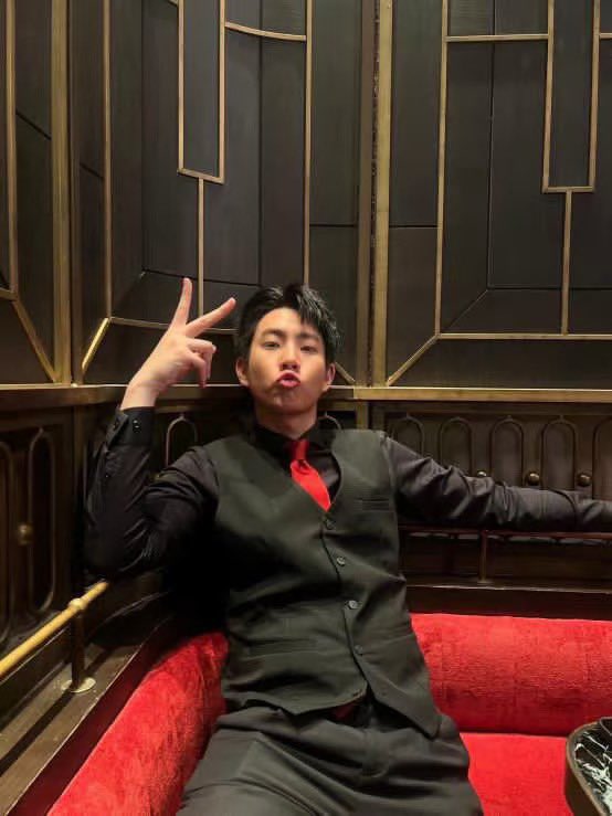 impppipi's tweet photo. หล่อมาก“BOSS”😙😙😙

Have a good day @off_tumcial

#OffJumpol #ออฟ 
#BreakUpServiceSeries https://t.co/IiMf5Qhqme