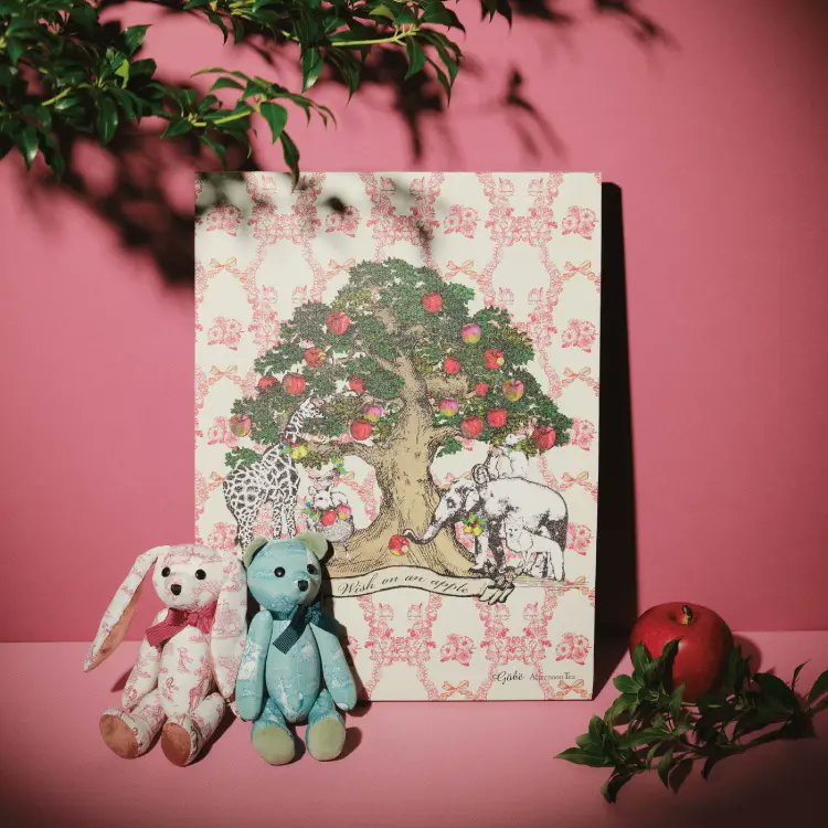 NS_LOVEWalker's tweet photo. ~スタンプで彩る🎨~
💗Afternoon Tea LIVINGの新コレクション💗
https://t.co/fgmo6F1opL
「#アフタヌーンティー・リビング」
#京王百貨店 新宿店などで販売中🤗
スタンプアーティスト #gobestamp とのコラボ✨
ヨーロッパのクリスマスを思わせる
スタンプアートが特徴です🎄
@gobestamp
#新宿 https://t.co/JUb2ovHidJ