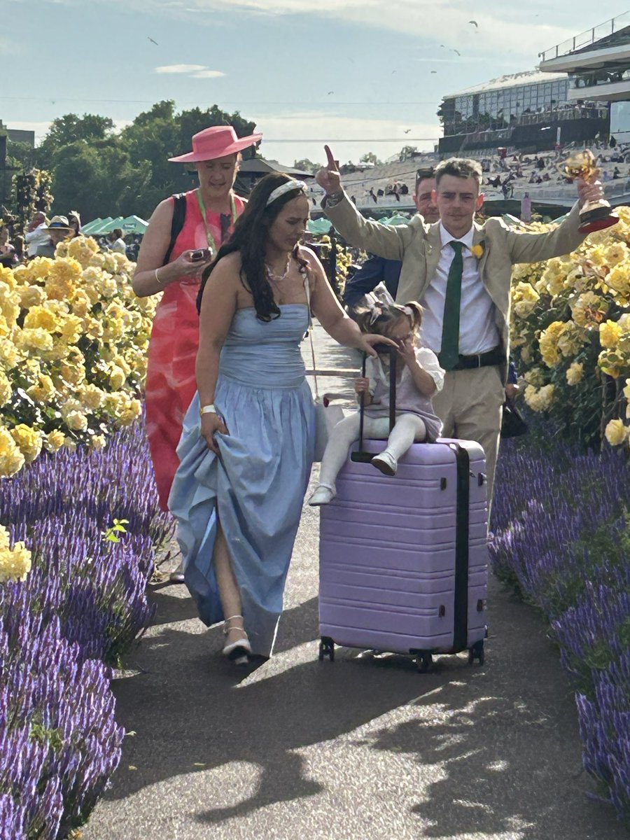 Thrilled for this bloke <a href="/ZRKD/">Robbie Dolan</a>