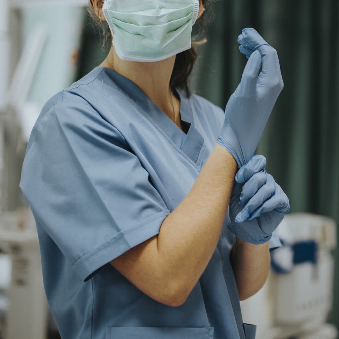 Aile hekimlerinin ardından ebe ve hemşireler de 3 günlük iş bırakma eylemine başladı.