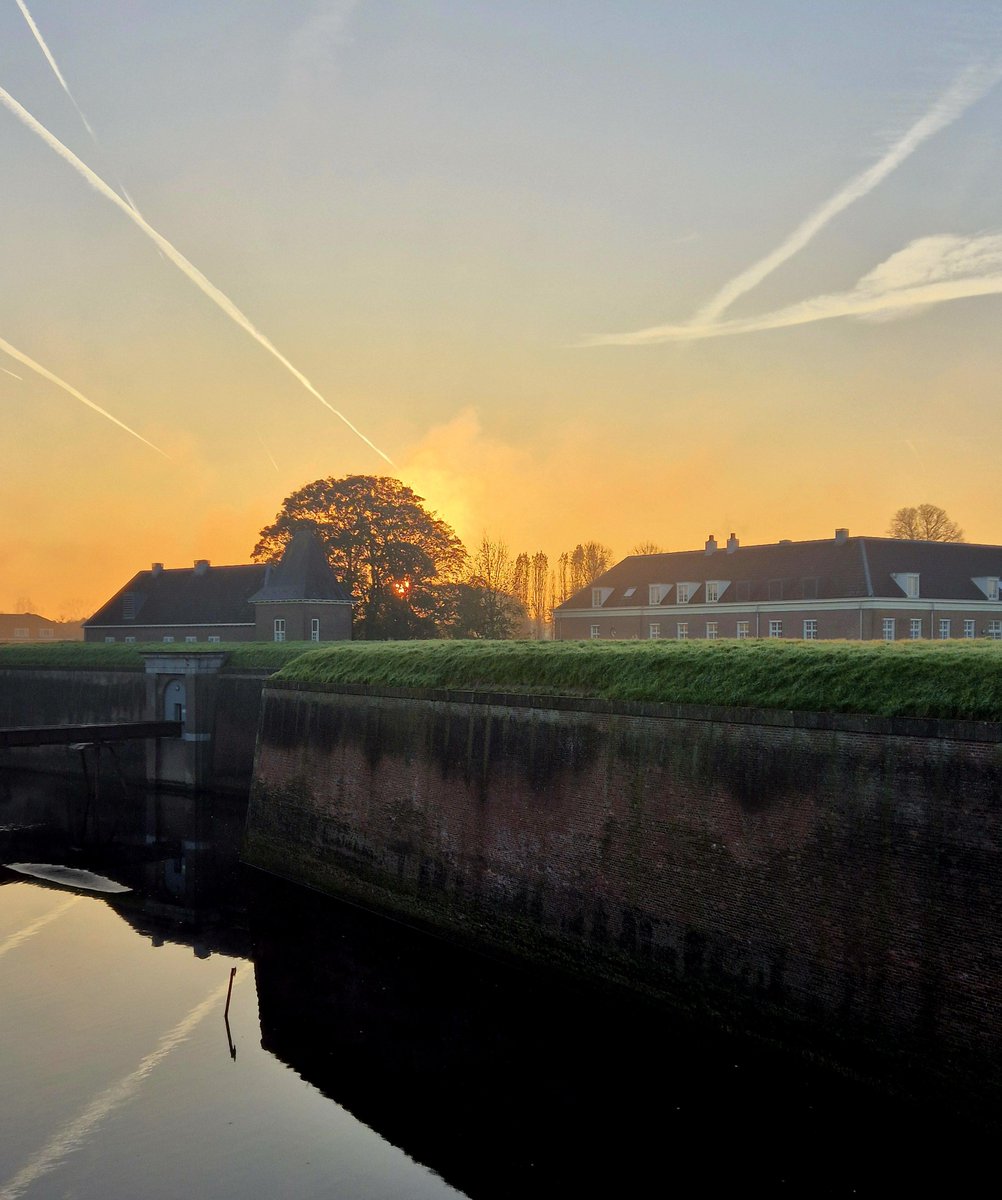 Goedemorgen Brabant! ❤️ #bhicarchief #citadel