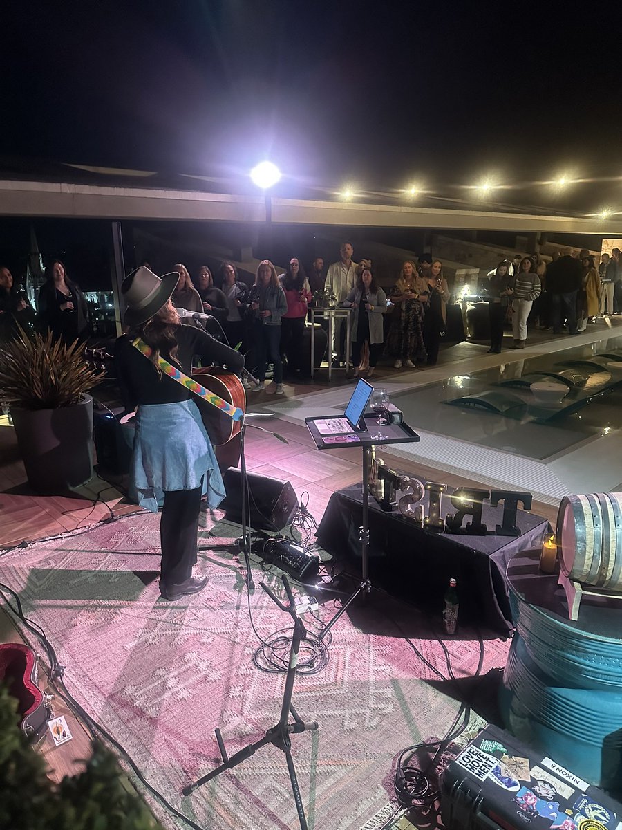 Liam Mayclem🌈 tweet media