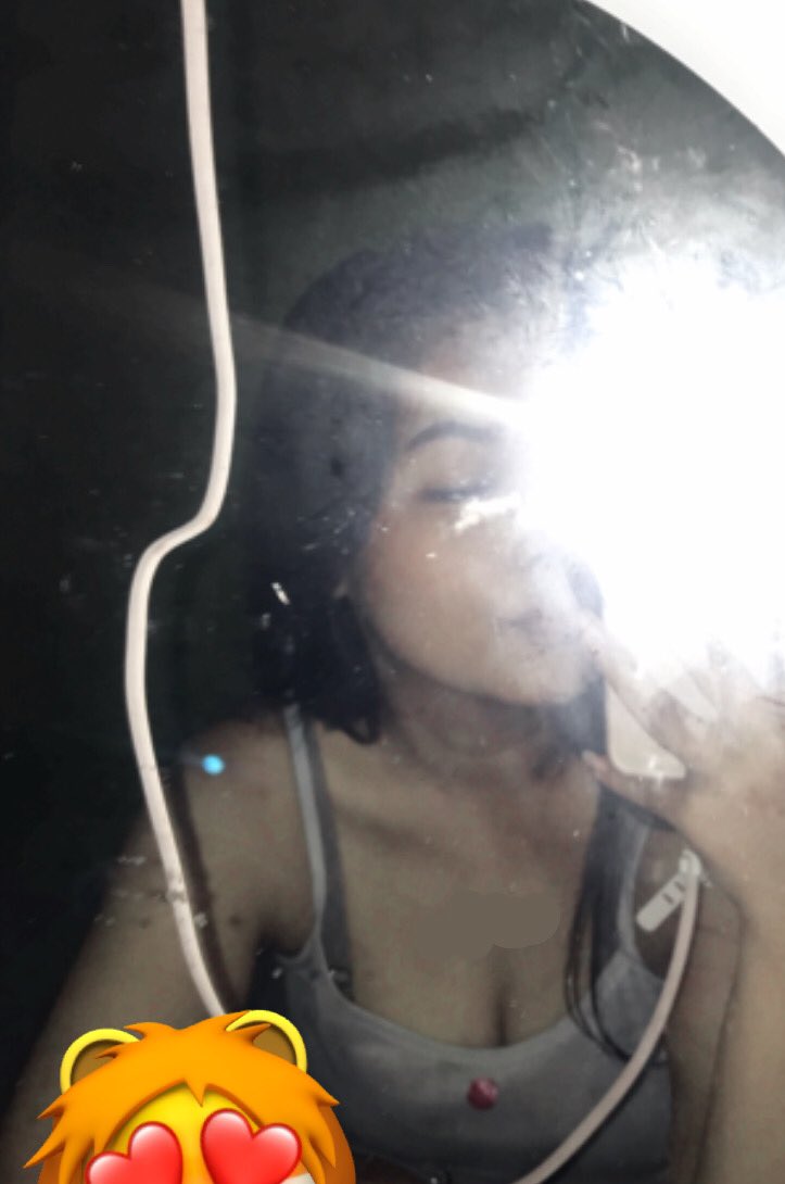 dindamiraaaa's tweet photo. mirror https://t.co/BKFiLWVxPw