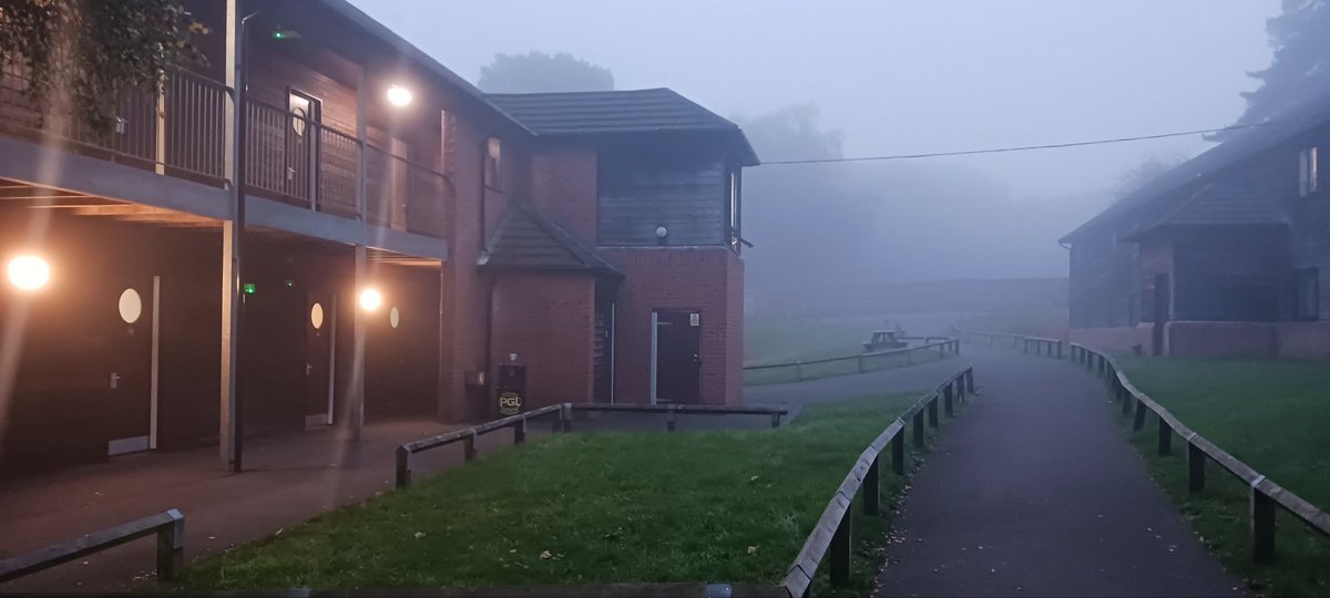AlbionPrimary's tweet photo. Misty start to our day today but set to warm up later thankfully! 
#APSPGL
#APSYear5
#APSYear6 https://t.co/dSv0IdYfjm