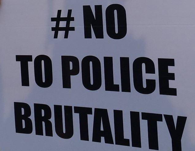 ZLHR (@zlhrlawyers) on Twitter photo JUST IN: <a href="/PoliceZimbabwe/">Zimbabwe Republic Police</a> has paid more than ZWG140 000 to Amos Siska, a resident of Gweru, who was a victim of police brutality, four years ago, when he was severely assaulted by some law enforcement agents, who were enforcing the govt-imposed national lockdown regulations. JUST IN: <a href="/PoliceZimbabwe/">Zimbabwe Republic Police</a> has paid more than ZWG140 000 to Amos Siska, a resident of Gweru, who was a victim of police brutality, four years ago, when he was severely assaulted by some law enforcement agents, who were enforcing the govt-imposed national lockdown regulations.