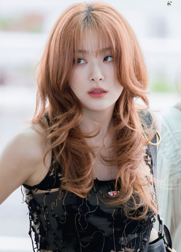 AboutMusicYT's tweet photo. Red Velvet's Seulgi is reportedly set to comeback in 2025. https://t.co/g2zkiOtlG1