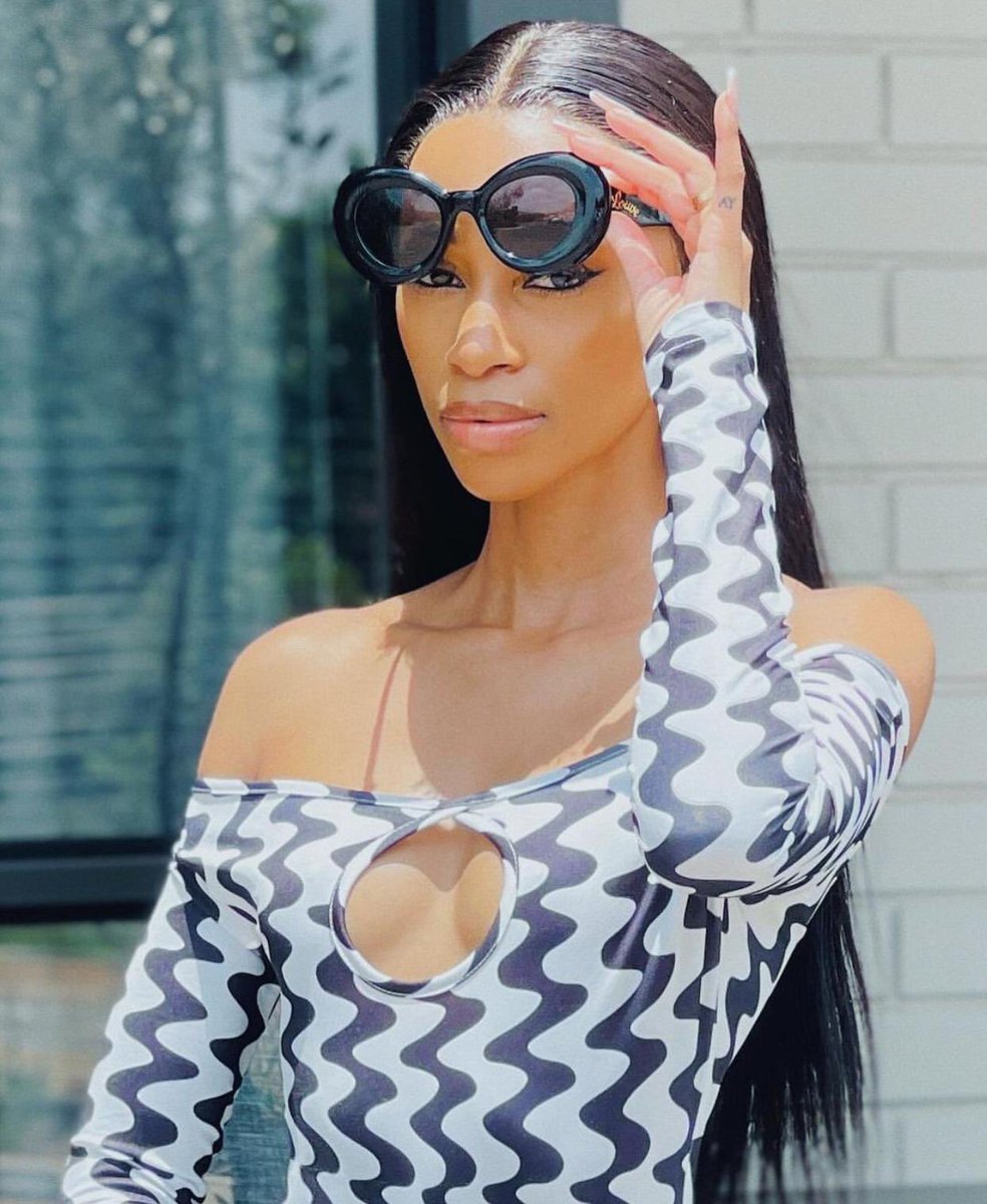 AbdouSambFounda's tweet image. Lets give credit where is due guys Thabsie is really good at what she does #SAMEPLACE africagrooves.ffm.to/thabsie_samepl…