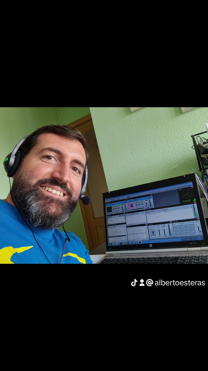 AlbertoEsteras's tweet photo. Buenas a tod@s aquí me tenéis preparando el programa y los temas para el próximo programa del 15 de noviembre, se avecinan sorpresas, un abrazo.

#qmcfm #quemecuentas #quemecuentasfm https://t.co/mZwWgjBJkj