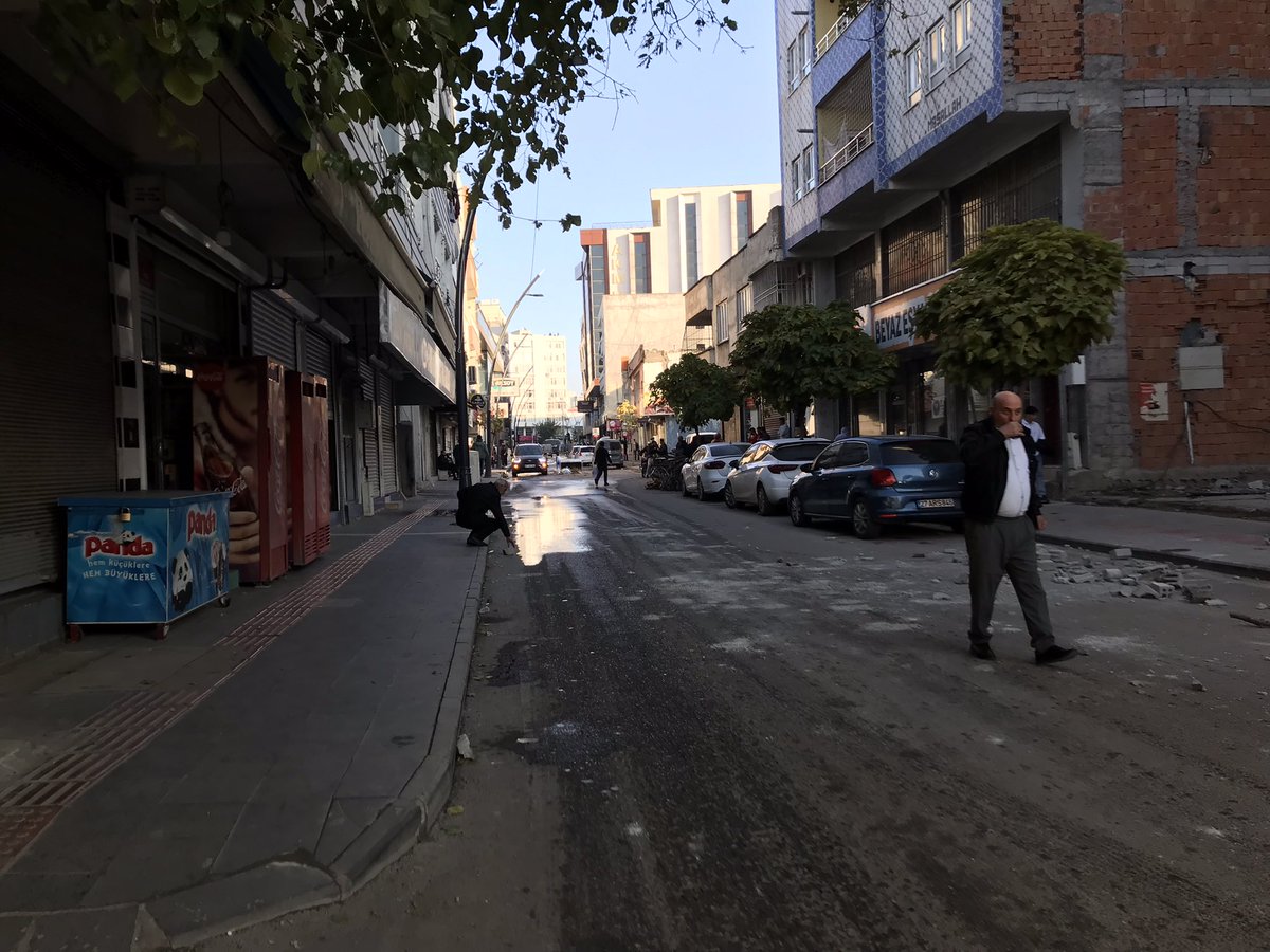 Biji berxwedana ciwanan!
Biji berxwedana ciwanên jin!