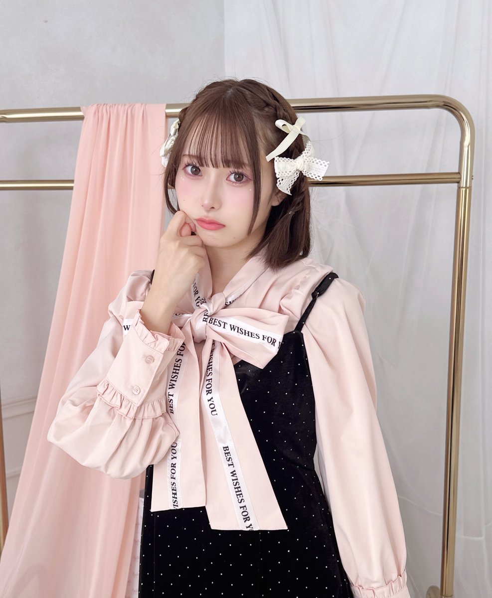 MomokoHashimoto's tweet photo. ♡おしらせ♡

なんと.ᐟ.ᐟ.ᐟ🥹
「apres jour」さん🫶🏻
7周年記念アイテムのモデルをももな🎀とももこ🍑が務めさせて頂きました〜😭💖

ほんとにほんとにうれしいお仕事だった ˶ˊᜊˋ˶

着用アイテムは11/14 20:00〜発売です🫶
おそろいしよ？🥺

apres jourさん公式Instagramもぜひチェックしてねえ👗♥⬇️
https://t.co/uMMjcpTQ3b

#アプレジュール さん🤍
#高嶺のなでしこ #たかねこ