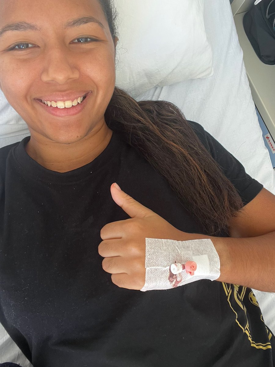 lillizahira's tweet image. La intervención fue todo un éxito! 🦿✅💯

Agradecida, contenta y lista para darle con todo ha esta recuperación!! Lo mejor comienza ya! 

Con Dios mediante pronto vistiendo mis colores de Osijek y RD que me alegran el alma!! 🇭🇷🇩🇴

#acl #meniscus #roadtorecovery