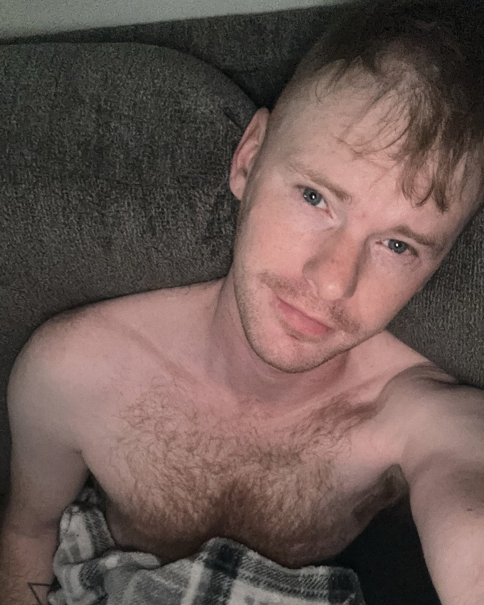 Anyone wanna snuggle and play Dragon Age??