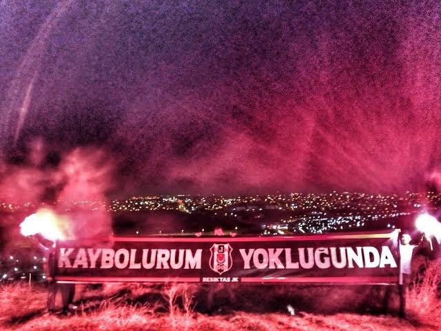 Beşiktaş Pankart ….
