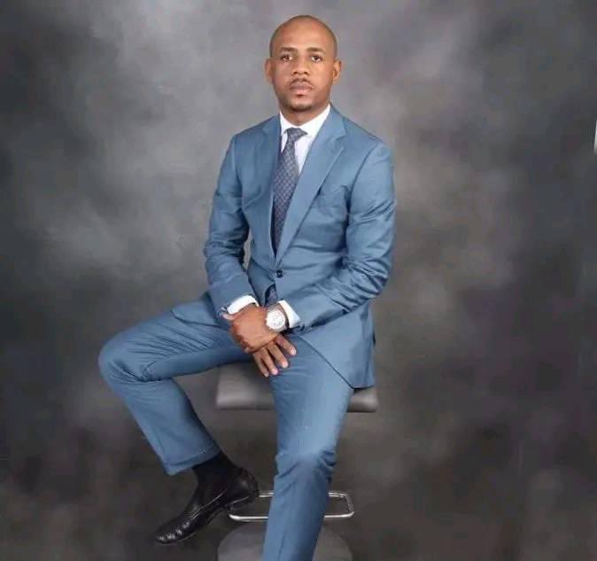 hatobatele's tweet photo. #Baltasar 
#Baltasar 
#baltasar_ebang 
#Baltasar_Engonga 
#manoftheyear https://t.co/a8OsocPb7A