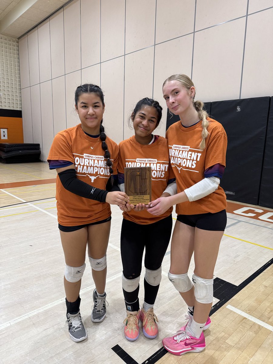 This team continues to amaze me! Corpus Tournament Champs 🤩🏐 ⁦<a href="/stanne_school/">St. Anne School</a>⁩