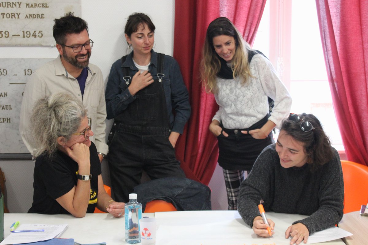 PI_Occitanie's tweet photo. 📷 Retour en images sur les deux journées de formation organisées par @LaTrame et @Occitanie_films pour les intervenant·es de l’éducation aux images qui ont eu lieu les 26 et 27 septembre à Ferrals-les-Corbières (1/2) https://t.co/yOo0HF59fo