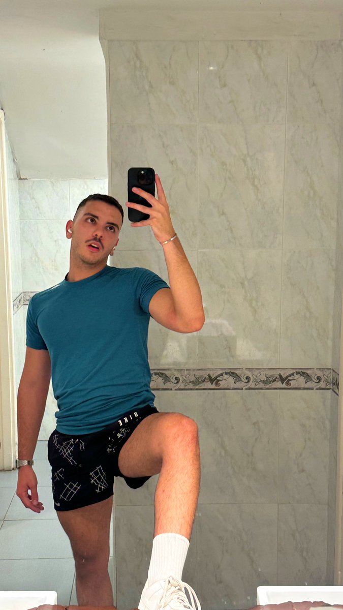 William the II ™ tweet media