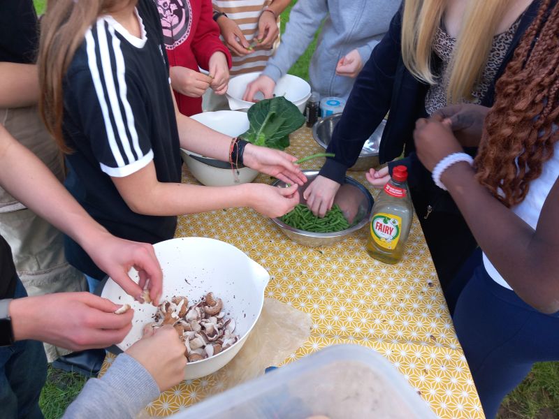 Really pleased that Dana Harvey from <a href="/CanterburyCCUni/">Canterbury Christ Church University</a>  will be joining us for the East Kent Schools Together (EKST) Big Explore 2024 next week at the beautiful <a href="/thebaytrust/">The Bay Trust</a>  Pines Calyx site.

Should be a brilliant day- lots of impactful sessions for our students in store!