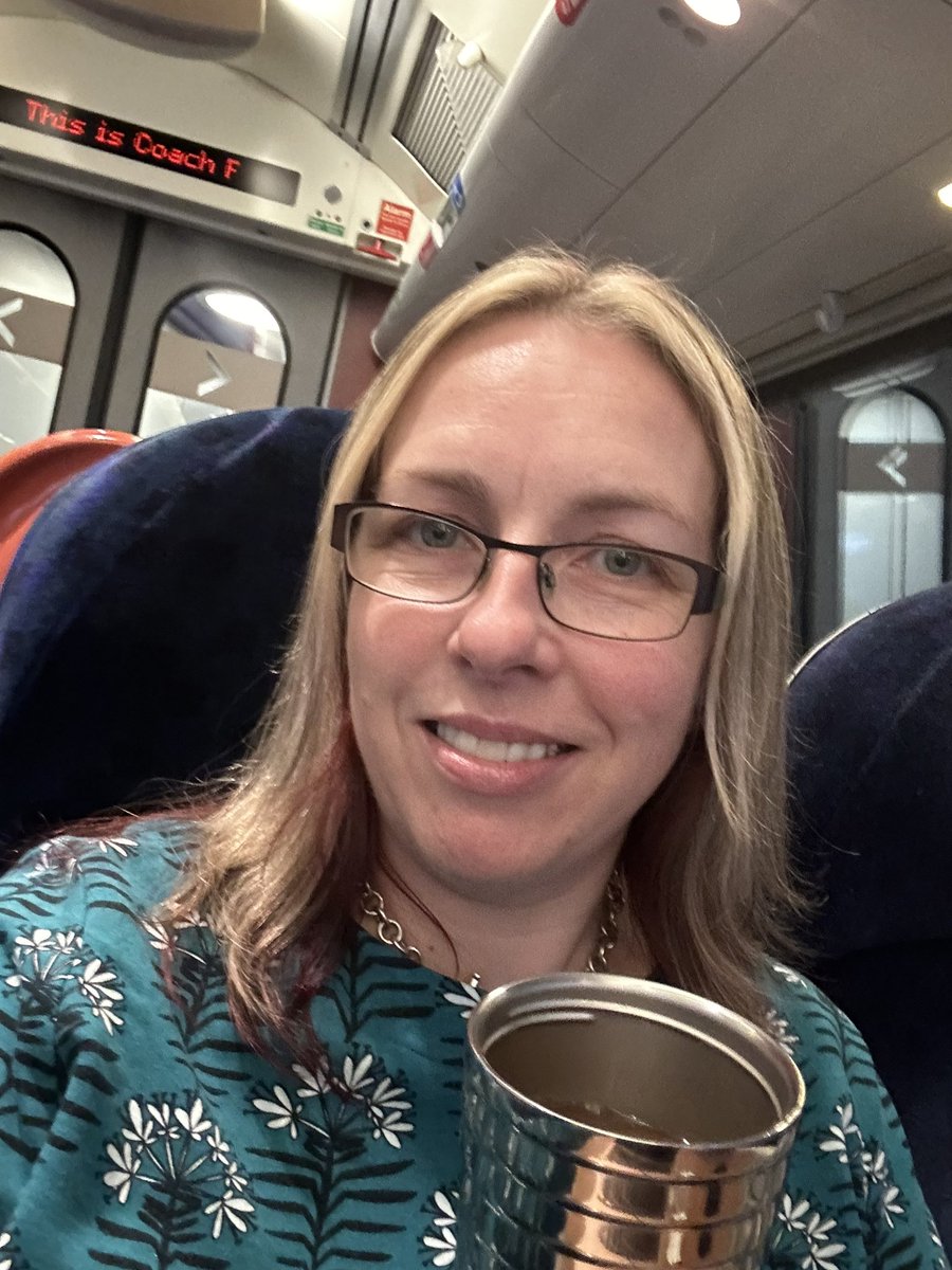 shellienic's tweet image. A week of AL &amp;amp; today I’m off on my travels. I’m heading down to the South West - staying until Friday with Exeter as my base. Travelling on a #Voyager #Class221 &amp;amp; I’ve got a coffee &amp;amp; brioche on the go. #BusmansHoliday #AnnualLeave #Travels #TrainTravel