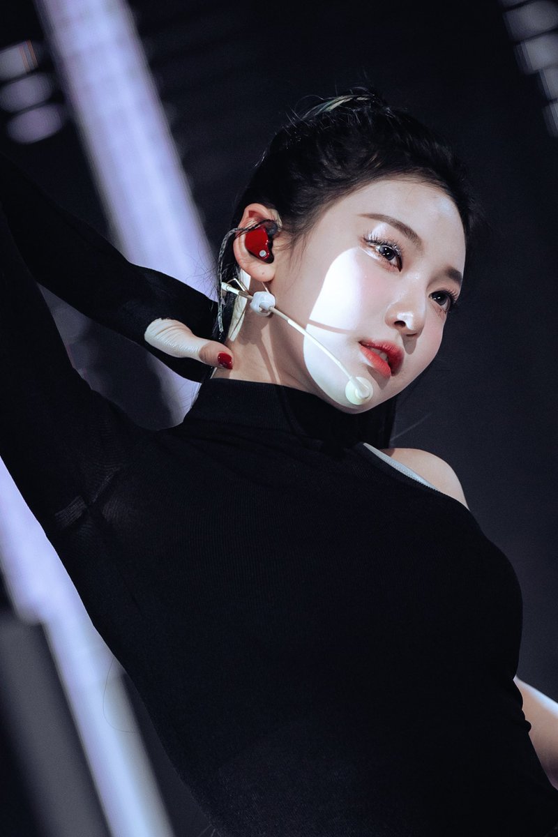 AESPAINAUNION's tweet photo. #NINGING at Inkigayo (eps 27 oct) #1
-admin A-
#aespa #에스파 https://t.co/6VQ5JpEdbe