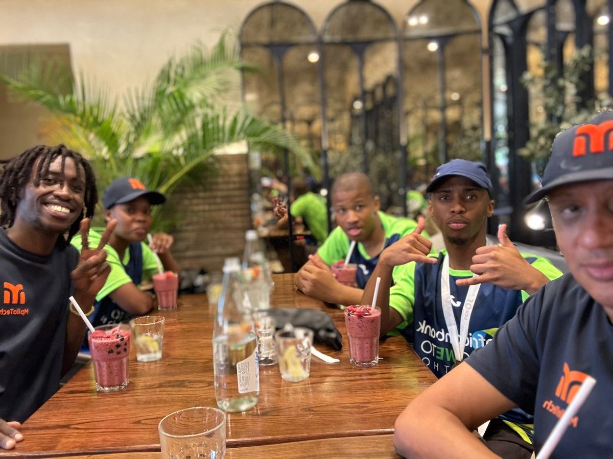 MpiloTech's tweet image. The #MpiloTech Running Club took to the streets of Soweto for the #AfricanBankSowetoMarathon and had an unforgettable experience!

Watch: youtu.be/8ecAoglWYP8

Join us as we continue to drive #wellnessintech space, run, challenge ourselves, and create lasting memories.