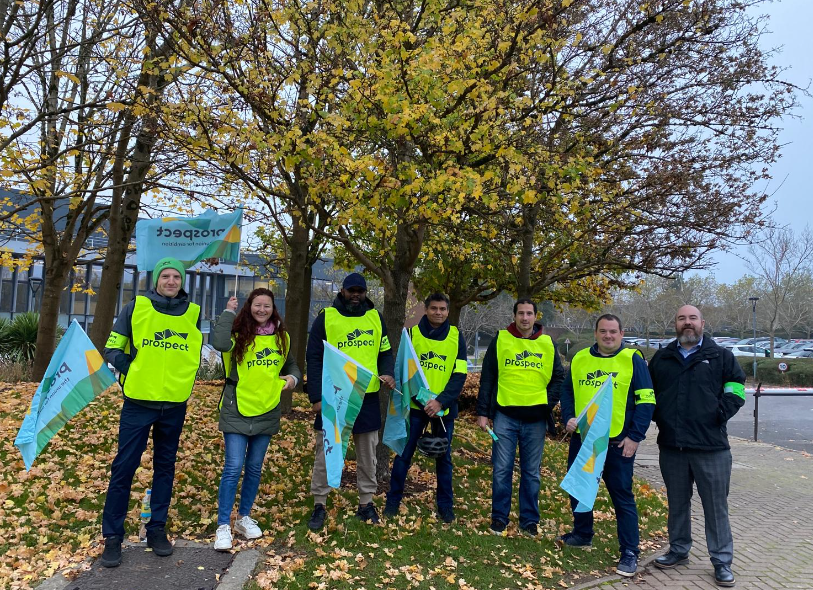 Prospect members on the picket line at Aztec West today. If you are a Prospect member, please show your support #prospectpicketline #fairpay <a href="/Prospect_SW/">Prospect South West</a> <a href="/ProspectNE/">Prospect Yorkshire and North East</a> <a href="/ProspectUnion/">Prospect Union</a>
