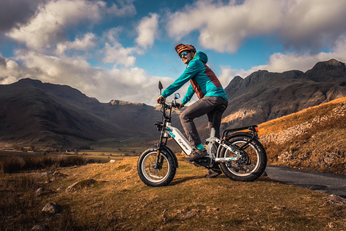 The Cyrusher Ovia EEC is the inaugural electric motorcycle within the Cyrusher lineup, designed to provide an exceptional riding experience on both city streets and rough off-road landscapes.  #cyrusher #oviaeec #emotorcycle

Learn more: cyrusher.eu/products/ovia-…