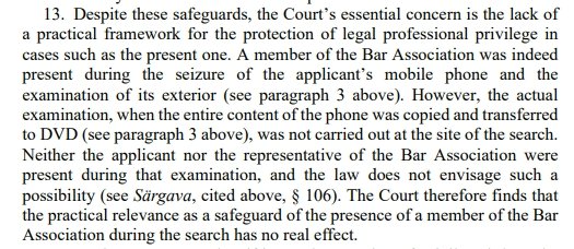 Dass Vertreter*in der Anwaltskammer bei der Hausdurchsuchung dabei war, hilft nichts, wenn die Auswertung später ohne deren Beisein erfolgt.
Insofern gut, dass die Neuregelung der Datenträgersicherstellung in Österr. noch nicht beschlossen ist - sollte man wohl auch nachbessern!