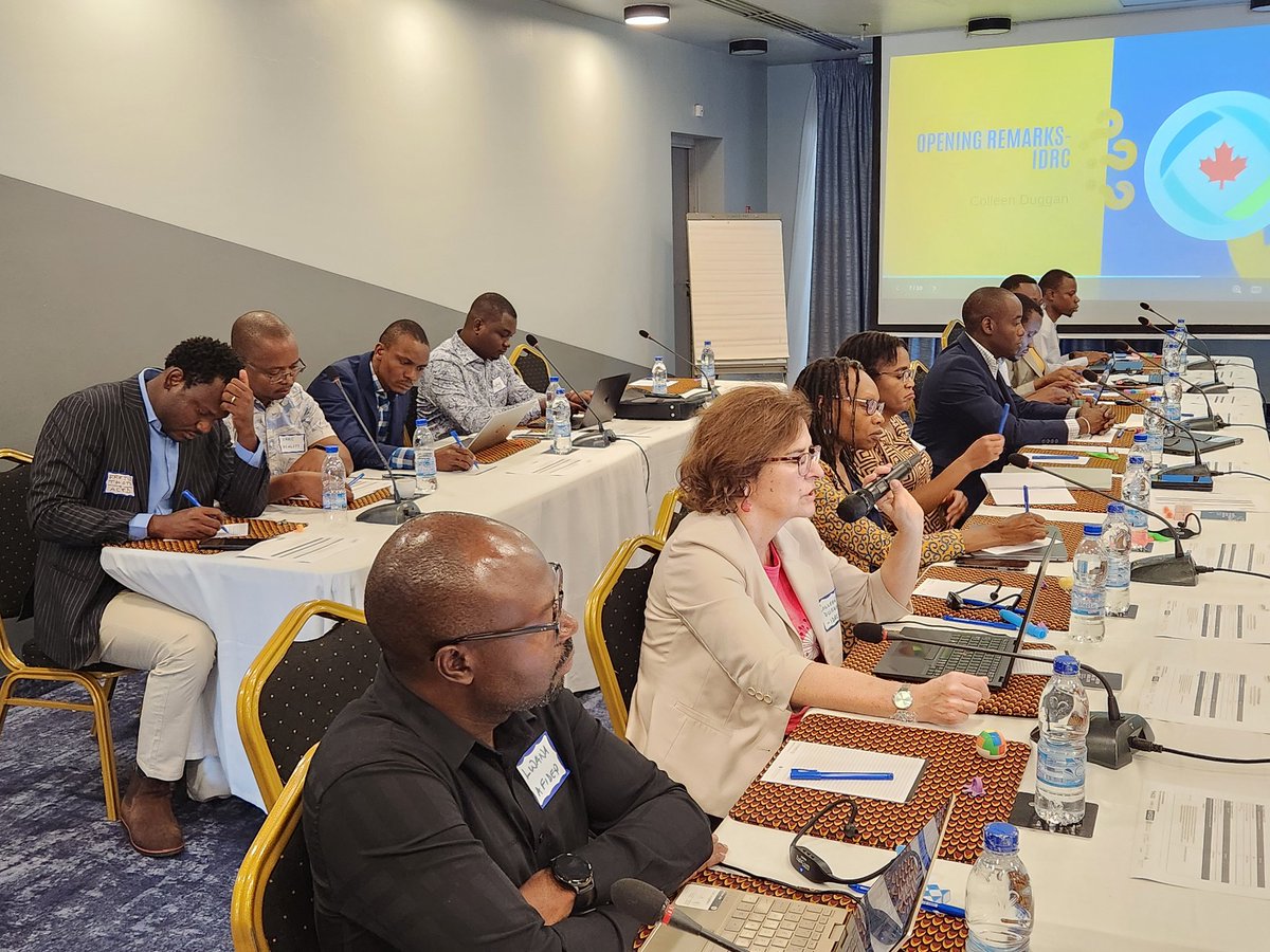 Flaubert_Mbieko's tweet image. #LEEPS annual meeting kicks off in Abidjan with @IDRC_CRDI @cduggan1 sharing some opening remarks. Stay tuned for first-hand insights on promising ways to strengthen evidence use systems in Africa.
