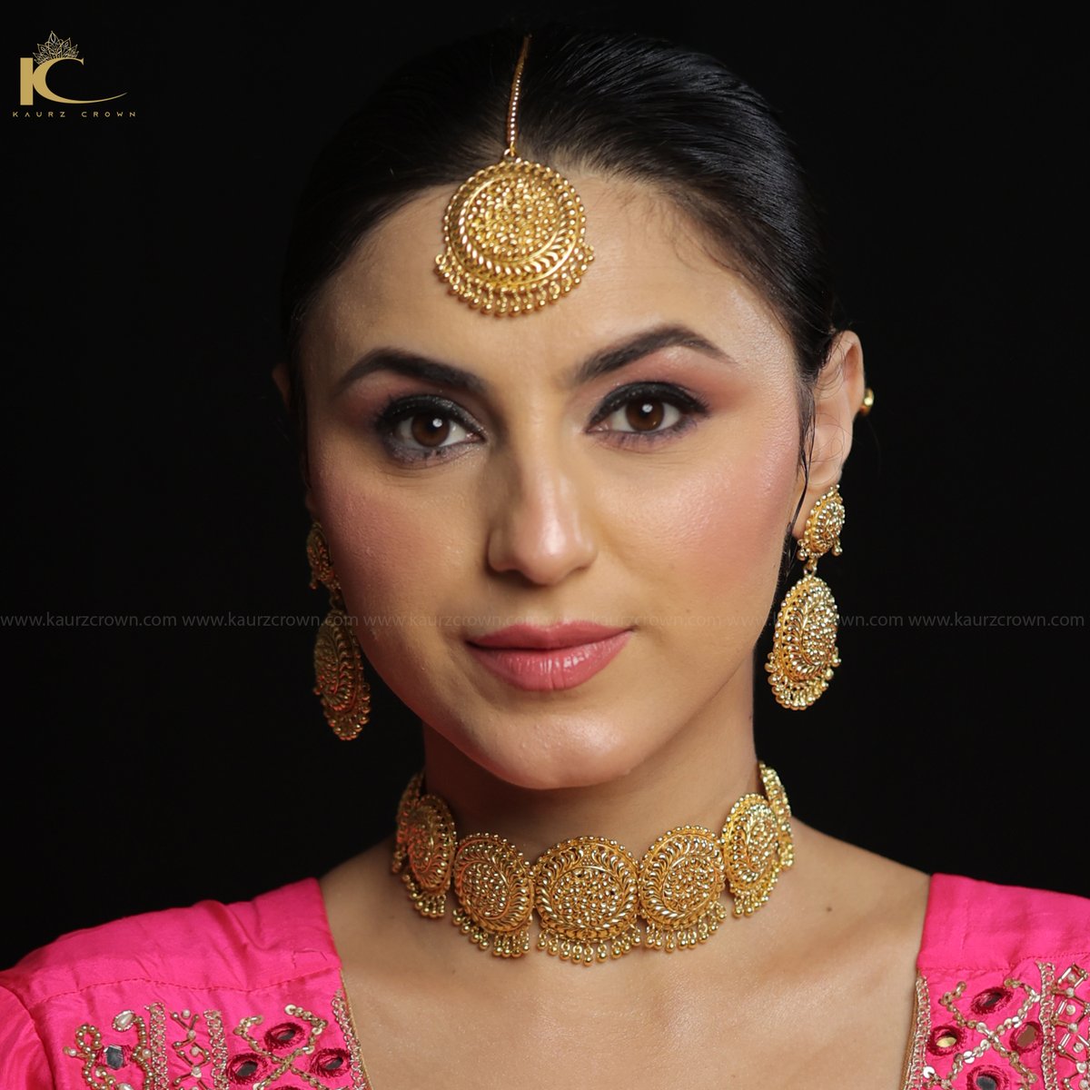 kaurzcrownjewel's tweet image. Traditional Antique Gold Plated Choker Set 
Designer: KAURZ CROWN 
WhatsApp on +919888298050
#silverjewellery #jewellery #chokerset #earrings