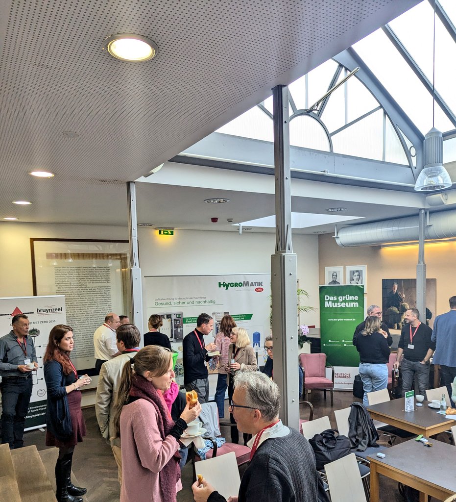 Die Gelegenheit zum Austauschen, zu Vernetzen und neue Ideen zu sammeln. Seien auch Sie nächstes Jahr dabei und erweitern Sie Ihr Netzwerk auf #dasgrünemuseum! #Networking #Austausch #GrünesMuseum #museum