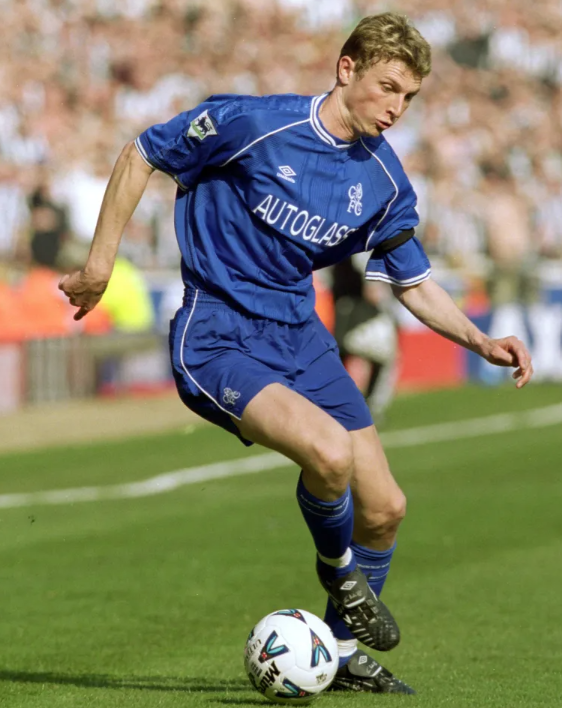 Footballicons90's tweet photo. Most football fans won't know who this is? #Chelsea #chelseafc #CFC #chelseafootballclub https://t.co/GLm9PpJnve