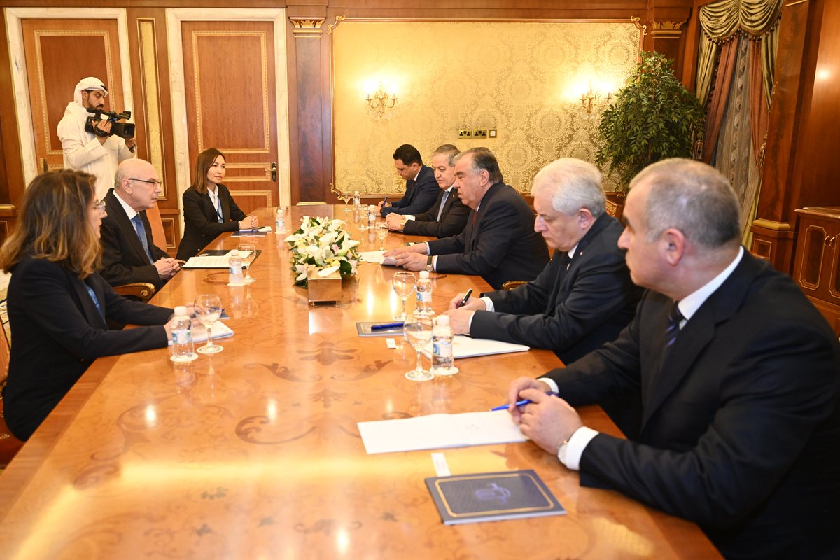 EmomaliRahmonTJ's tweet image. On November 4, in the city of #AlKuwait, the President of the Republic of #Tajikistan Emomali Rahmon met with the Under-Secretary-General of the United Nations, Honorable Vladimir Voronkov.

@UN_OCT #Kuwait