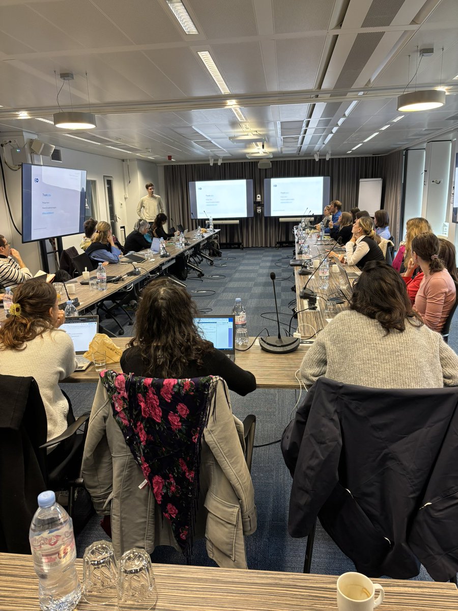 What a great young team! <a href="/entr_en/">ENTR en</a> held it’s editorial strategy meeting at <a href="/EBU_UER/">EBU</a> diving into constructive journalism with <a href="/bonninstitute/">Bonn Institute</a> <a href="/France_MM/">France Médias Monde</a> <a href="/DeutscheWelle/">DW Deutsche Welle</a> <a href="/rtppt/">RTP</a> <a href="/onetpl/">Onet</a> <a href="/RFI_Romania/">RFI Romania</a> <a href="/dirbg/">Dir.bg</a> <a href="/G4Media_ro/">G4Media.ro</a> <a href="/AreWeEurope/">Are We Europe</a>