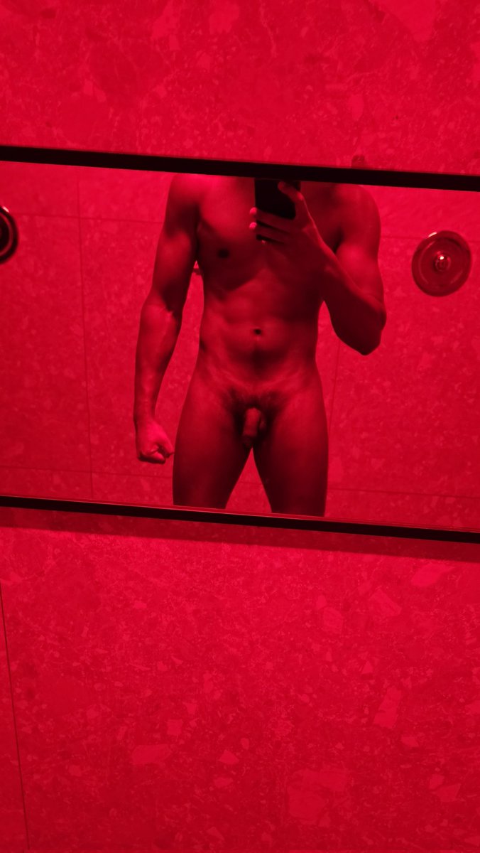 Who can guess where I was tn 😈
#syd #fist #kink #sydgay #dom