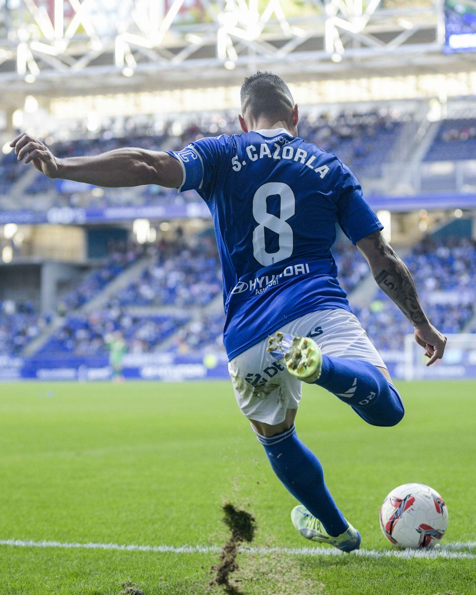 RealOviedo's tweet photo. 💫 𝑭𝑼́𝑻𝑩𝑶𝑳, football, calcio, futebol, fodbol, كرة القدم...

#RealOviedo 🔵⚪ https://t.co/s48GsyGODV