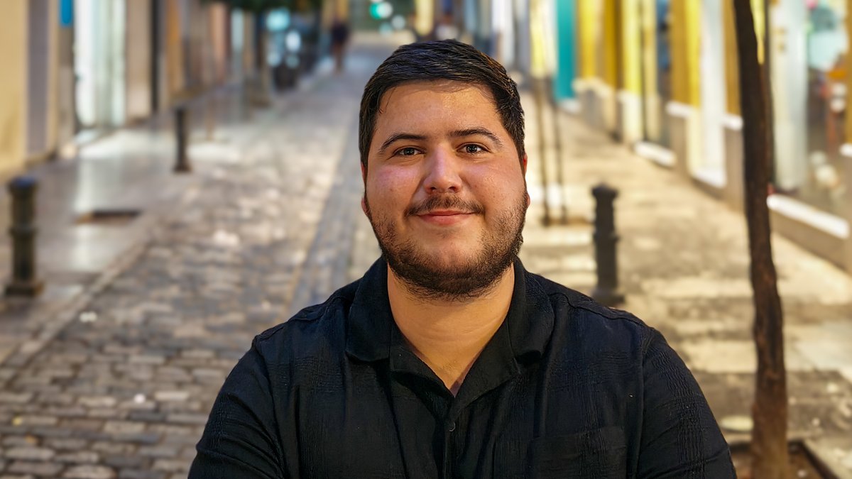 #TesiUIB | 🤔Quin paper tenen la #memòria i el #costum en sistemes complexos com la segregació social i el mercat immobiliari?

➡️La #TesiDoctoral de David Abella Bujalance investiga com aquests dos factors modifiquen les dinàmiques temporals i afecten el comportament en sistemes