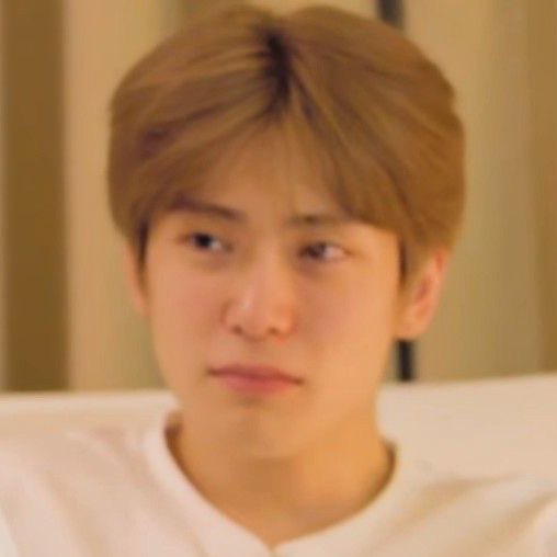 ก็นี่มองหน้านี่ก่อน
