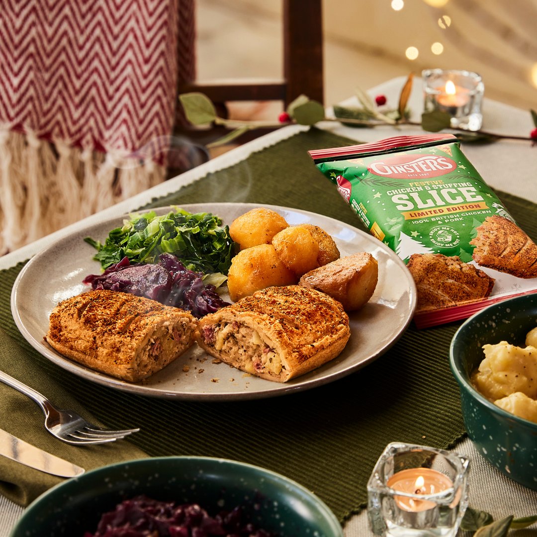 Move over Pret. The real champion of the festive lunch is here. 💥 With all the trimmings encased in golden, flaky pastry, who needs boring bread?