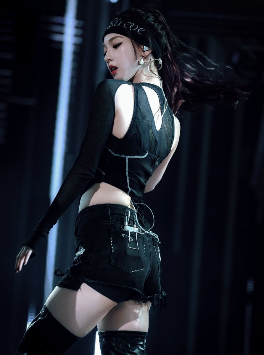 karina (@rinapicss) on Twitter photo 